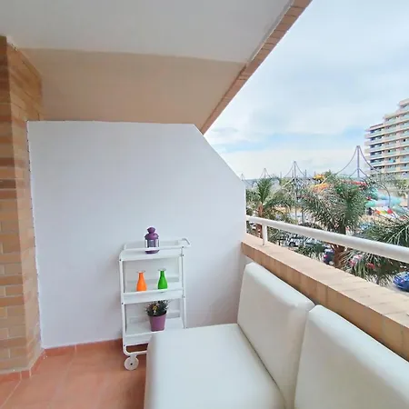 Ayf Terraza Con Vistas A Las Carrozas Magic World *
