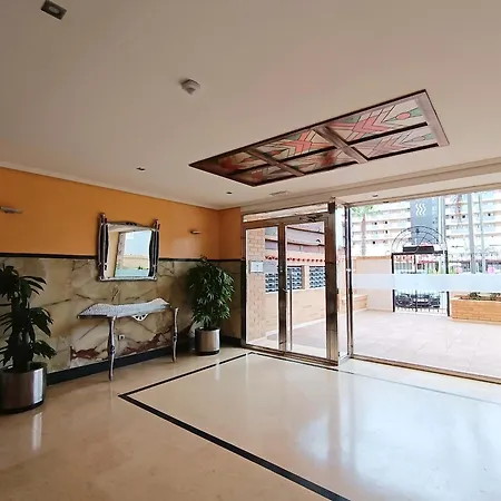 Ayf Terraza Con Vistas A Las Carrozas Magic World